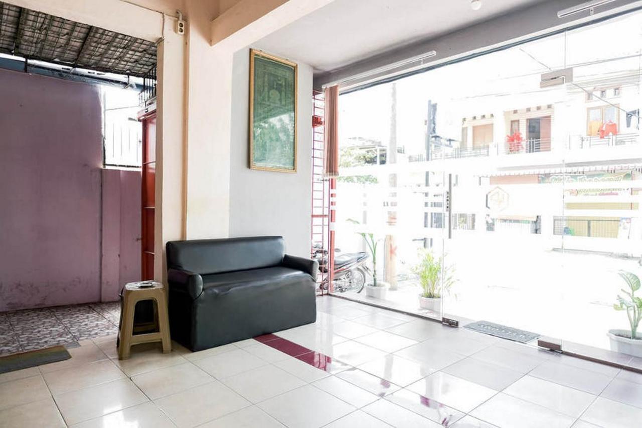 מדאן Waringin Residence Redpartner מראה חיצוני תמונה