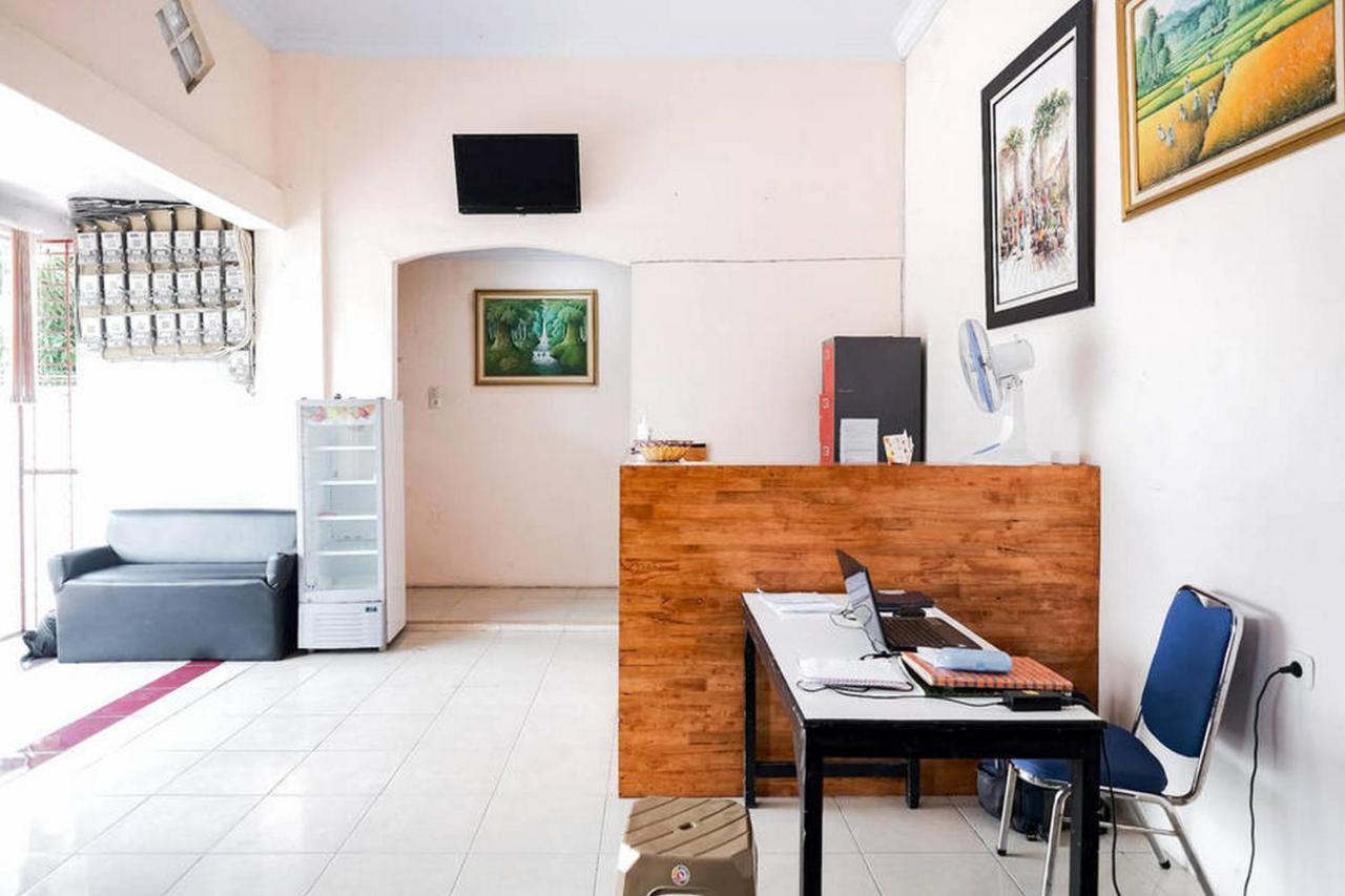 מדאן Waringin Residence Redpartner מראה חיצוני תמונה